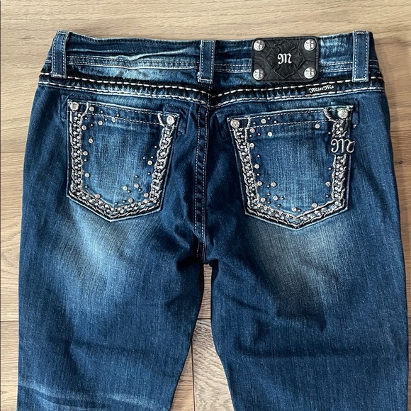 Miss Me The Easy Crop Jeans Size 30 Rhinestones Bling Jeans - Picture 11 of 13